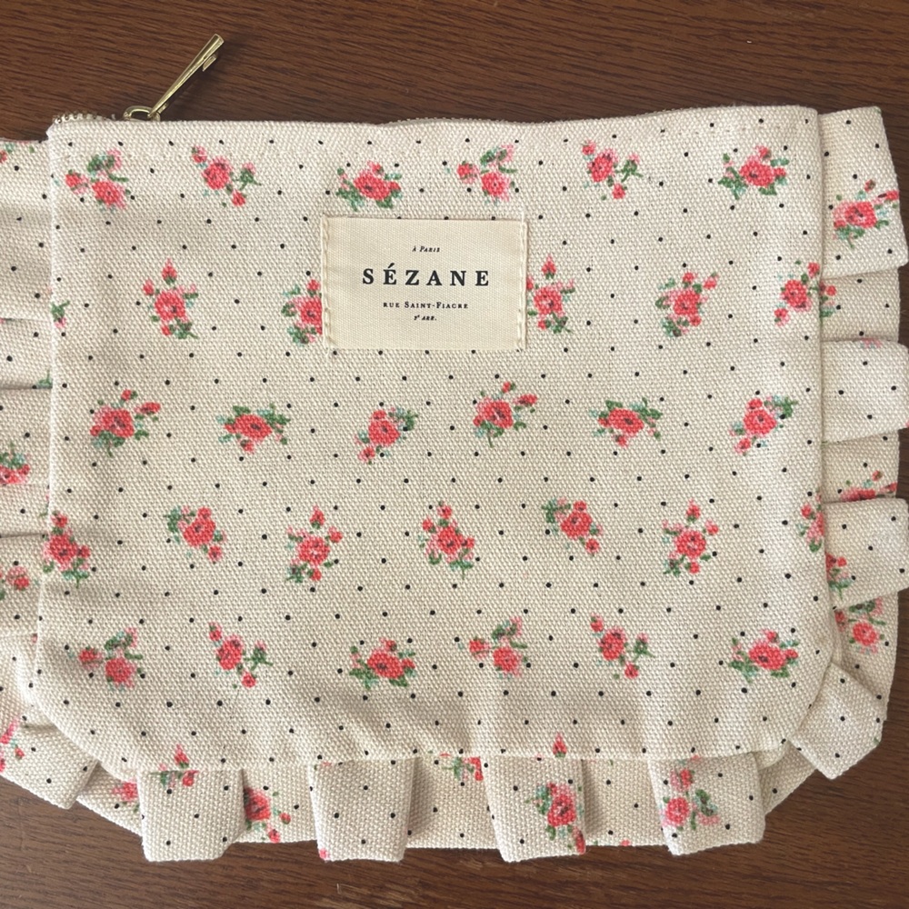 NWOT Sezane cosmetic bag perfect condition